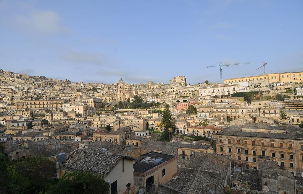 Vacanze Romantiche A Modica Exterior photo